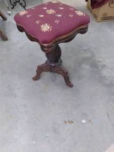 lot 265 image: Antique Wood Base Piano Chair...