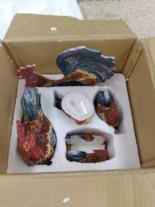 lot 278 image: Rooster Themed Sunrise Breakfast S...