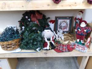 lot 296 image: Large Lot of Christmas Dcor See ...