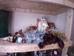 lot 657 image: Large Lot of Christmas Dcor See ...