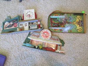 lot 397 image: Lot of Vintage Collectible Games an...