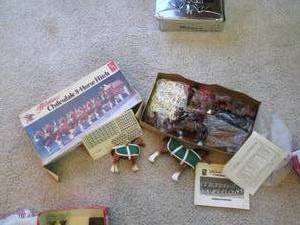 lot 403 image: Vintage Collectible Budweiser Clyde...