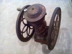 lot 9 image: Antique Grinder Heavy Buyer Respo...
