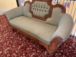Lovely Carved Victorian Settee