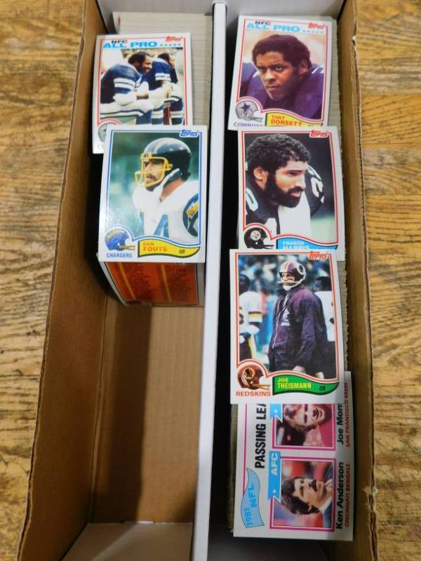 lot 34 image: 1982 Topps Football Lot Rookies, Stars And HOFers - Approximately (1000) Cards