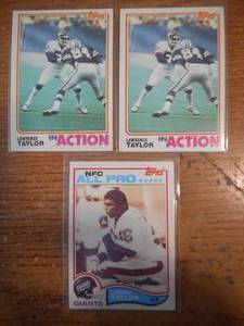 lot 5 image: (3) 1982 Topps Lawrence Taylor Rookie Cards