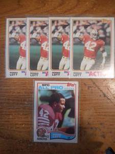 lot 7 image: (5) 1982 Topps Ronnie Lot Rookie Card Lot