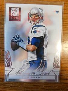 lot 58 image: 2014 Elite Tom Brady  Peyton Manning Passing the Torch Insert Card
