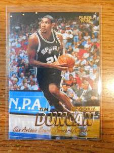 lot 85 image: 1997 Fleer Tim Duncan Rookie Card #201