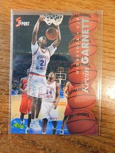 lot 86 image: 1995 5 Sport Kevin Garnet Rookie Card #5- Die Cut