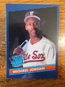 lot 98 image: 1986 Michael Jordan Rookie Card - Baseball Rookie