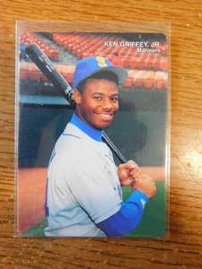 lot 102 image: 1990 Mothers Cookie Ken Griffey Jr Card #3