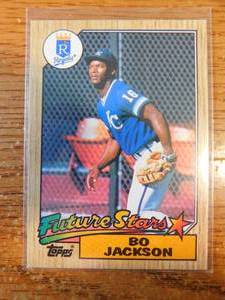 lot 104 image: 1987 Topps Bo Jackson Rookie Card #170