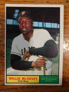 lot 127 image: 1961 Topps Willie McCovey Card #517