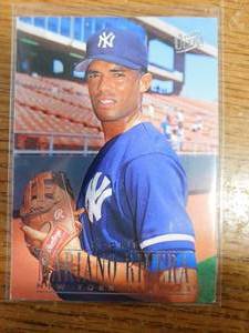 lot 167 image: 1995 Ultra Mariano Rivera Rookie Card #105