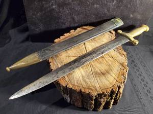 lot 17 image: Authentic Imported Civil War Artillery Sword with Scabbard