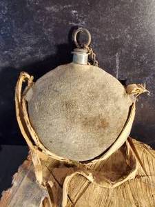 lot 86 image: Museum Quality New York Depot Civil War Canteen w Original Cover, Sling & Stopper