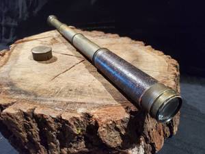 lot 49 image: Authentic Pocket Size Civil War Artillery Era Brass Body Spy Glass