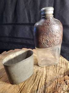 lot 351 image: Original Civil War Liquor Flask