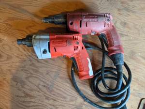 lot 32 image: (2) Milwaukee Magnum Screw Shooters