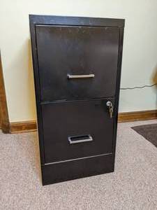 lot 218 image: Locking Metal 2-Drawer File Cabinet with Keys