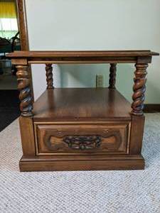 lot 234 image: Vintage Two Tier Wood Side Table with Barley Twist Posts