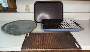 lot 321 image: Lot of 10 Various Oven Trays