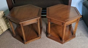 lot 338 image: Stunning Pair of Octagonal Side Tables
