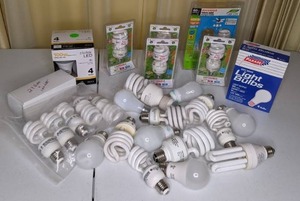 lot 300 image: Mixed Lot of Light Bulbs See pictures