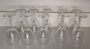lot 310 image: Beautiful Crystal Wine Glasses
