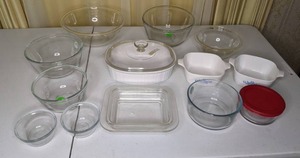 lot 263 image: Glass Mixing Bowls, Baking Dishes, Corningware, etc.