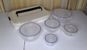 lot 265 image: Food Storage Lidded Tray with Handle and (5) Lock & Lock Containers