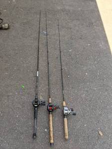 lot 143 image: (3) Bait Casters and Rods Tatula, St. Croix, Rogue