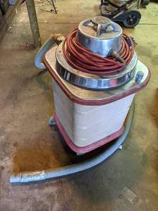 lot 103 image: Advance Floor Machine Company Hydrovac