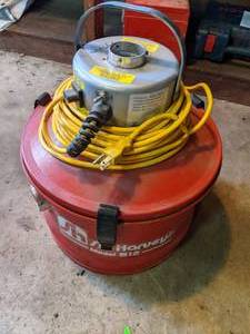 lot 99 image: Sid Harveys Canister Style Industrial Vacuum