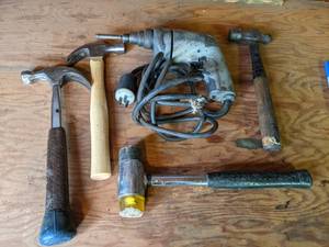 lot 44 image: Mallet, Hammers, Vintage Power Drill