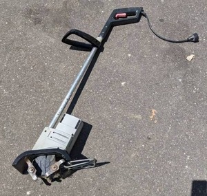 lot 199 image: Vintage Garden Tiller