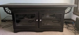 lot 344 image: Beautiful Wooden Entertainment Unit with Glass Doors