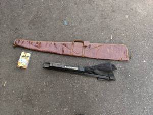 lot 157 image: Soft-Sided Gun Case, Shotgun Cleaner, Gold Ball RangeHopper