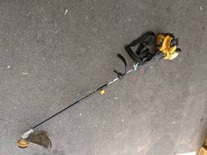 lot 161 image: Gas Powered Cub Cadet Weed Wacker  Trimmer