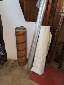 lot 177 image: Shade Screen and Other Supplies