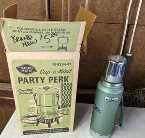 lot 71 image: Vintage Thermos and Mirro-Matic Cup-A-Minit Party Perk Percolator