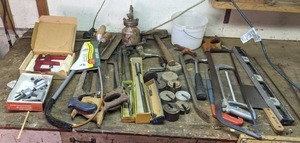 lot 394 image: Various Tools See pictures