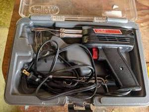 lot 399 image: Weller 140100 Watts Universal Soldering Gun in Carrying Case