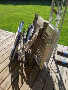 lot 457 image: (4) Outdoor Chairs & Loungers