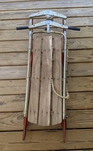 lot 459 image: Vintage 1950s Snow Sled