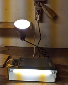 lot 383 image: Burgess Vintage Safari Lite Fluorescent Lantern