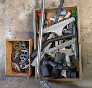 lot 388 image: Lot of Various Vacuum Parts