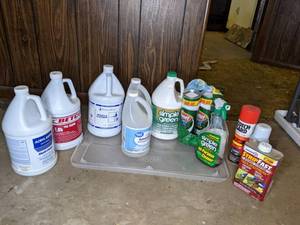 lot 377 image: Lot of Cleaning Products