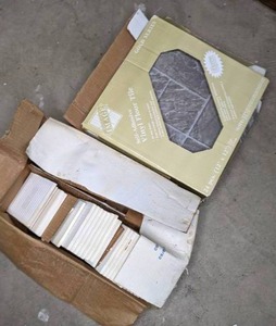 lot 483 image: Vinyl Flooring Tiles & Porcelain Tiles